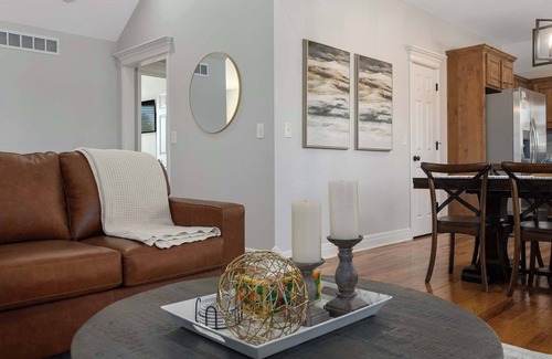 Shawnee House | 5Mins from MidAmerica Sports ComplexW/King Beds