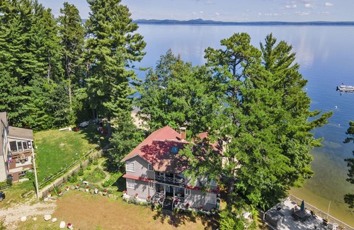 Sebago Villa | 5STAR Professionally cleaned rustic lakefront luxury-We’ll take good care of you
