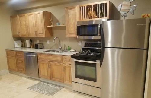 Cliff - Cannon Apartment | 5th Avenue Suites #5