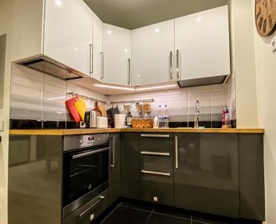 Maskavas Forstate Apartment | 5th Floor Apartment 24h SELF CHECK-in PRIVAT FREE PARKING
