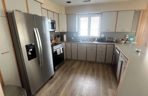 Stone Harbor House | 5th Home from Beach: Relaxing Family Stay w/5 bedroom, 3.5 bath, & L2 EV Charge