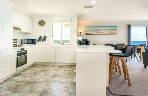 Tura Beach Apartment | 6/18 Surf Circle, Tura Beach