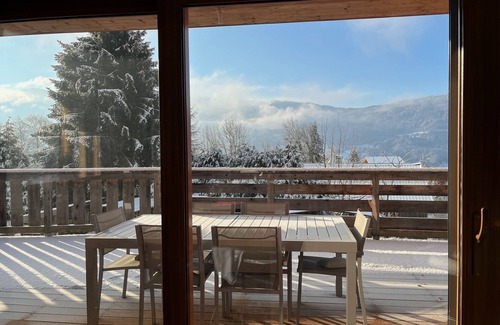 Verchaix Ski Chalet | 6/8-person chalet in Verchaix, skiing in the Grand Massif.