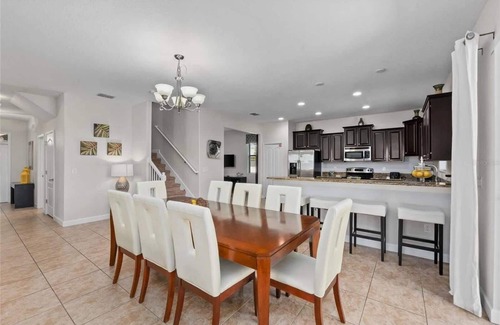 Davenport House | 6 Bd Luxury Villa in Championsgate with Private Pool