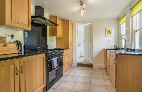 Braithwaite House | 6 Bed in Braithwaite SZ044