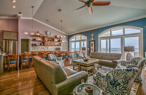 East End House | 6 Bedrm/5.5 Baths/Gulf Front - 4 King Master