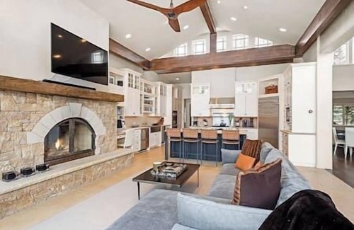 Aspen House | 6 BEDROOM-6 BATH HOME WEST ASPEN EUROPEAN DESIGN!