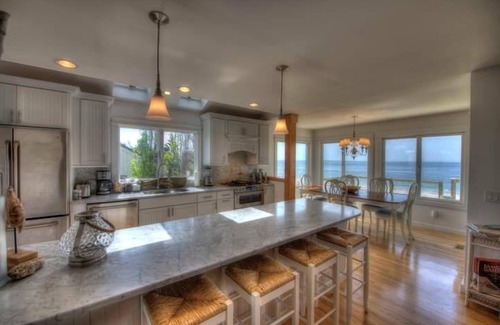 Wading River Apartment | 6 Bedroom 822960 by Houzlet