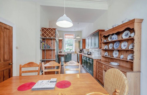 Cardross Cottage | 6 bedroom accommodation in Cardross, near Dumbarton