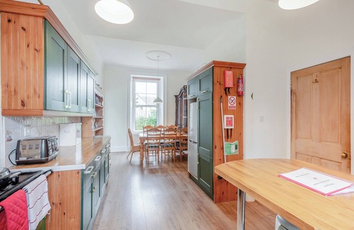 Cardross Cottage | 6 bedroom accommodation in Cardross, near Dumbarton
