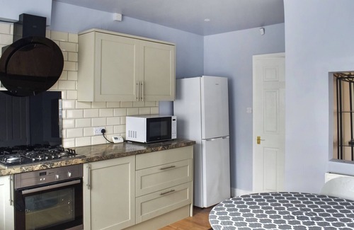 Lowestoft Cottage | 6 bedroom accommodation in Lowestoft