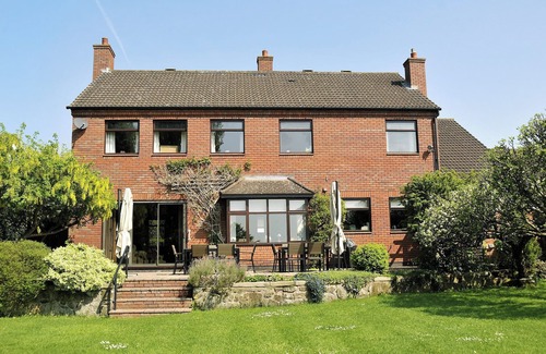 Baschurch Cottage | 6 bedroom accommodation in Baschurch, near Shrewsbury