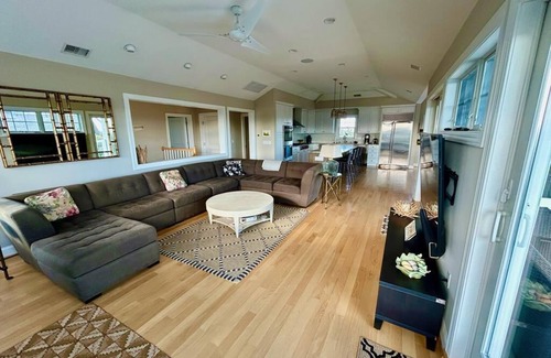 Loveladies House | 6 bedroom accommodation in Loveladies