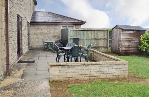 Milborne Port Cottage | 6 bedroom accommodation in Milborne Port, near Sherborne