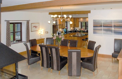 Bideford Cottage | 6 bedroom accommodation in Fairy Cross, Bideford