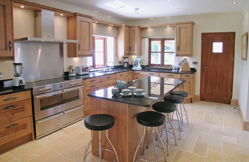 Bideford Cottage | 6 bedroom accommodation in Fairy Cross, Bideford
