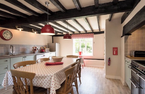 Beccles Cottage | 6 bedroom accommodation in Henham, near Southwold
