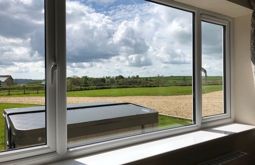 Chard Cottage | 6 bedroom accommodation in Bishopswood, near Honiton