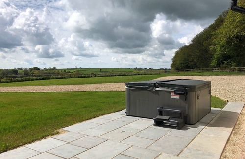 Chard Cottage | 6 bedroom accommodation in Bishopswood, near Honiton