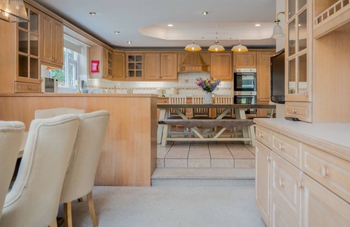 Wesham Cottage | 6 bedroom accommodation in Weeton, near Blackpool