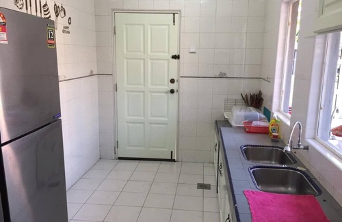 Petaling Jaya House | 6 Bedroom Bungalow Jl 222