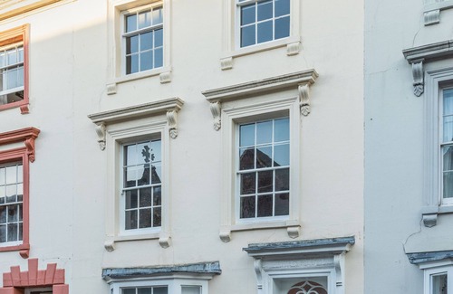 Canterbury House | 6 Bedroom City Centre Townhouse