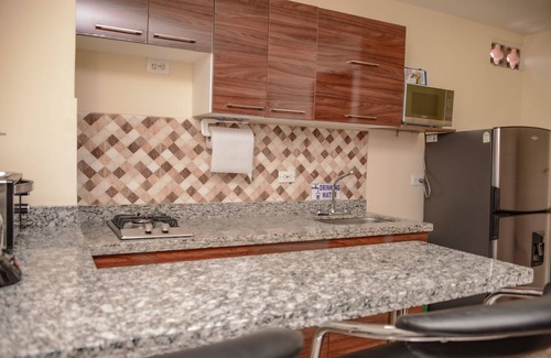 Astorga Apartment | 6 Bedroom Combo PH and a 1 Bedroom roof deck can have guests Elevator 2 hot tubs