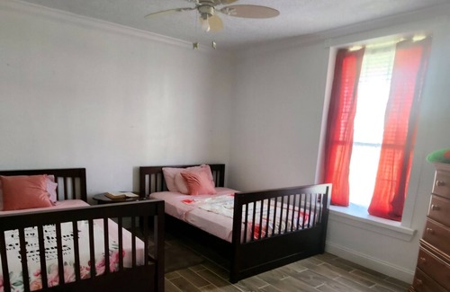 Brandon House | 6 Bedroom Comfortable Atmosphere