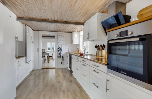 Dannemare House | 6 bedroom cozy home in Dannemare