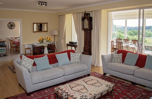 Blairgowrie House | 6-bedroom farmhouse in spectacular rural highland location