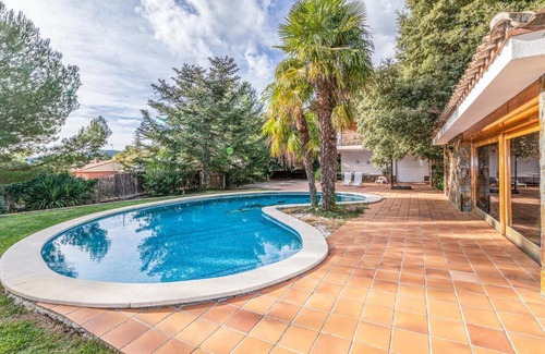 Matadepera House | 6 Bedroom Gorgeous Home In Matadepera
