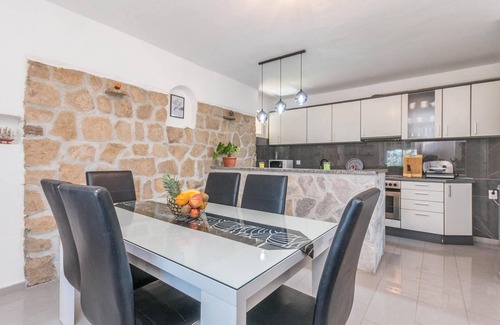 Benkovac House | 6 bedroom lovely home in Ceranje Gornje