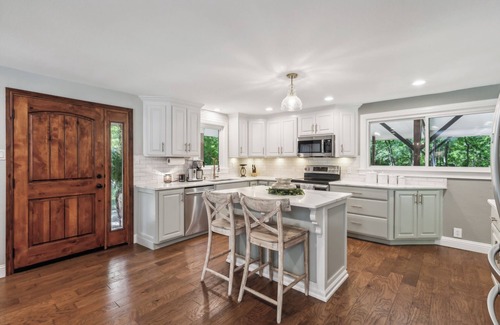 Alvarado House | 6 Bedroom Luxury Secluded Country Estate
