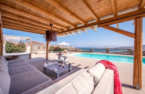 Naousa Villa | 6 bedroom luxury villa with p. pool, hot tub and amazing views near the beach