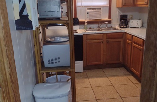 Colington Cottage | 6 Bedroom, Oceanfront, Historical Landmark