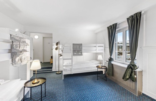 Bergdietikon Apartment | 6-Bedroom Retreat in Dietikon – Ideal for Groups