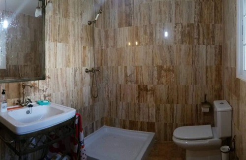 Arboleas Apartment | 6 Bedroom Rural House.