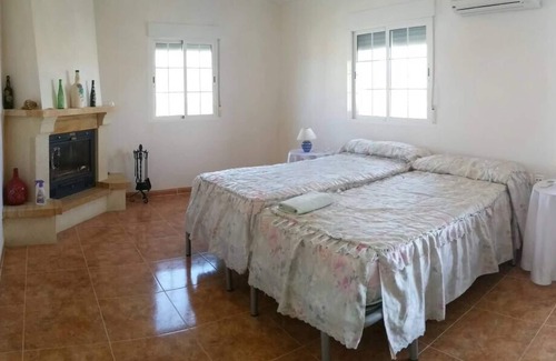 Arboleas Apartment | 6 Bedroom Rural House.