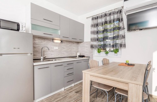 Lukovo House | 6 bedroom stunning home in Lukovo