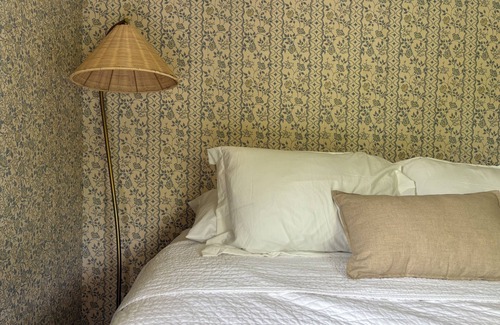 Drayton Plains Other | 6-bedroom farmhouse in Clarkston - Family and Pet-Friendly!