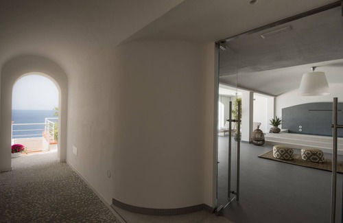 Porticello Villa | 6 Bedroom Villa in Santa Flavia