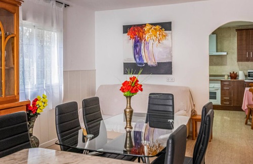 Cambrils Villa | 6 Bedroom Villa in Cambrils