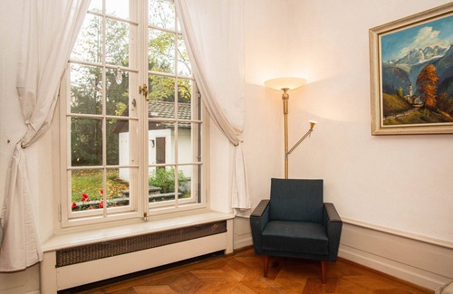 Basel City Centre Villa | 6-Bedroom Villa in the heart of Basel with free BaselCard