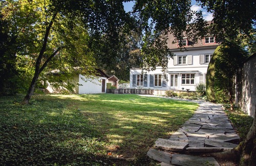 Basel City Centre Villa | 6-Bedroom Villa in the heart of Basel with free BaselCard