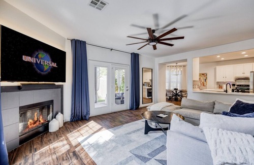 McKinney House | 6 Bedroom Villa | Pool | Hot Tub | Party Cabana