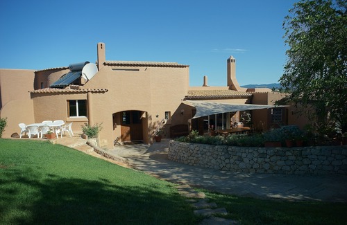 Montes de Alvor Villa | 6 bedroom villa set in 7 acres of garden with large pool and close to beach