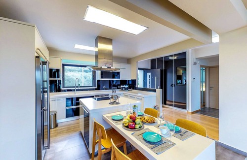 Kontomari Villa | 6 Bedroom VIP Villa with Private Heated Pool, Chania, Crete