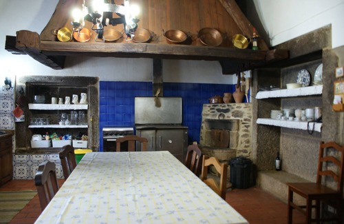 Vila Verde Cottage | 6 Bedrooms Villa with private pool near Braga
