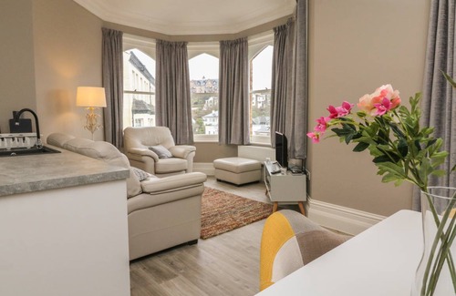 Hele Cottage | 6 Belgrave Apartments