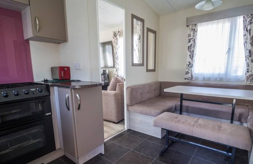 Felixstowe House | 6 berth caravan with decking and WiFi at Suffolk Sands Holiday Park ref 45082C